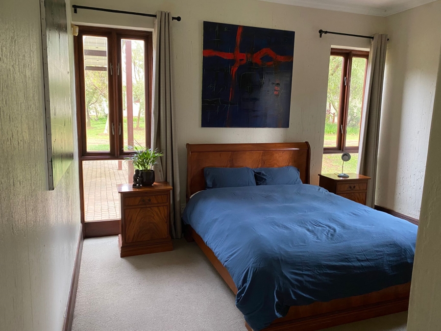 5 Bedroom Property for Sale in Cloudy Creek Free State